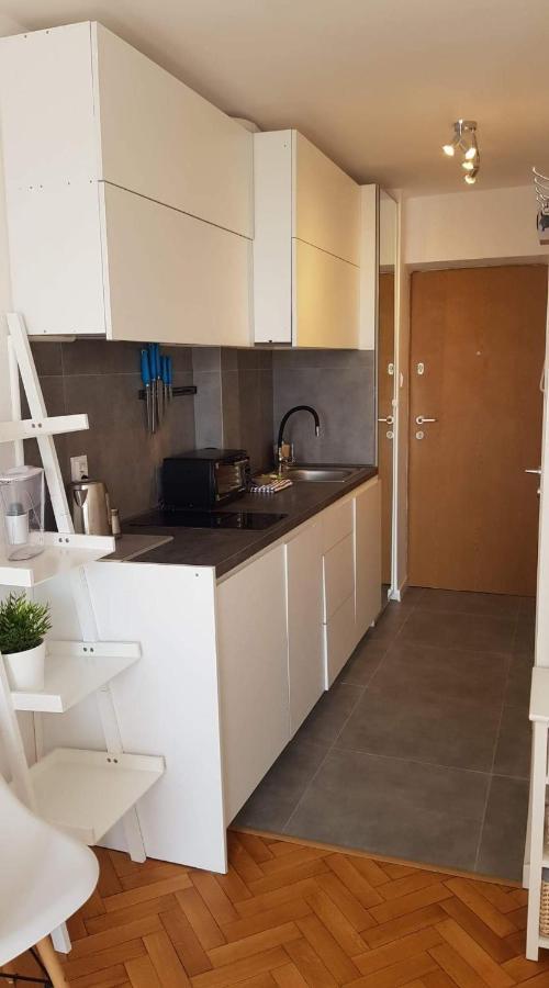 Apartament Plac Trzech Krzyzy Warsaw Exterior photo